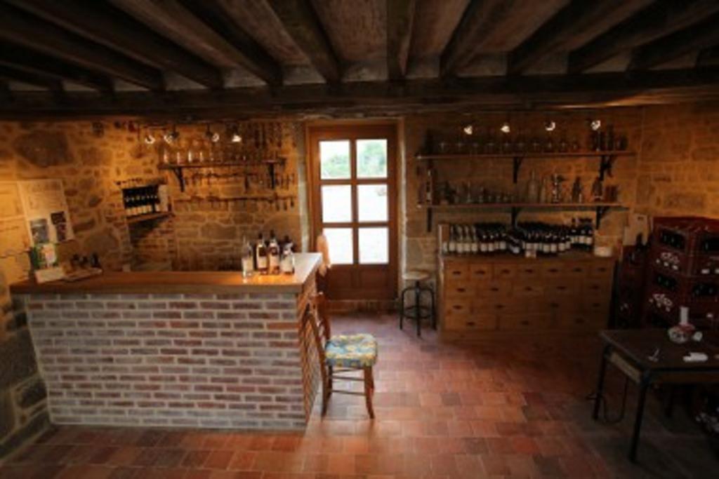 Ferme Cidricole Hugues Desfrieches Bed and Breakfast Sainte-Marguerite-de-Carrouges Exteriör bild